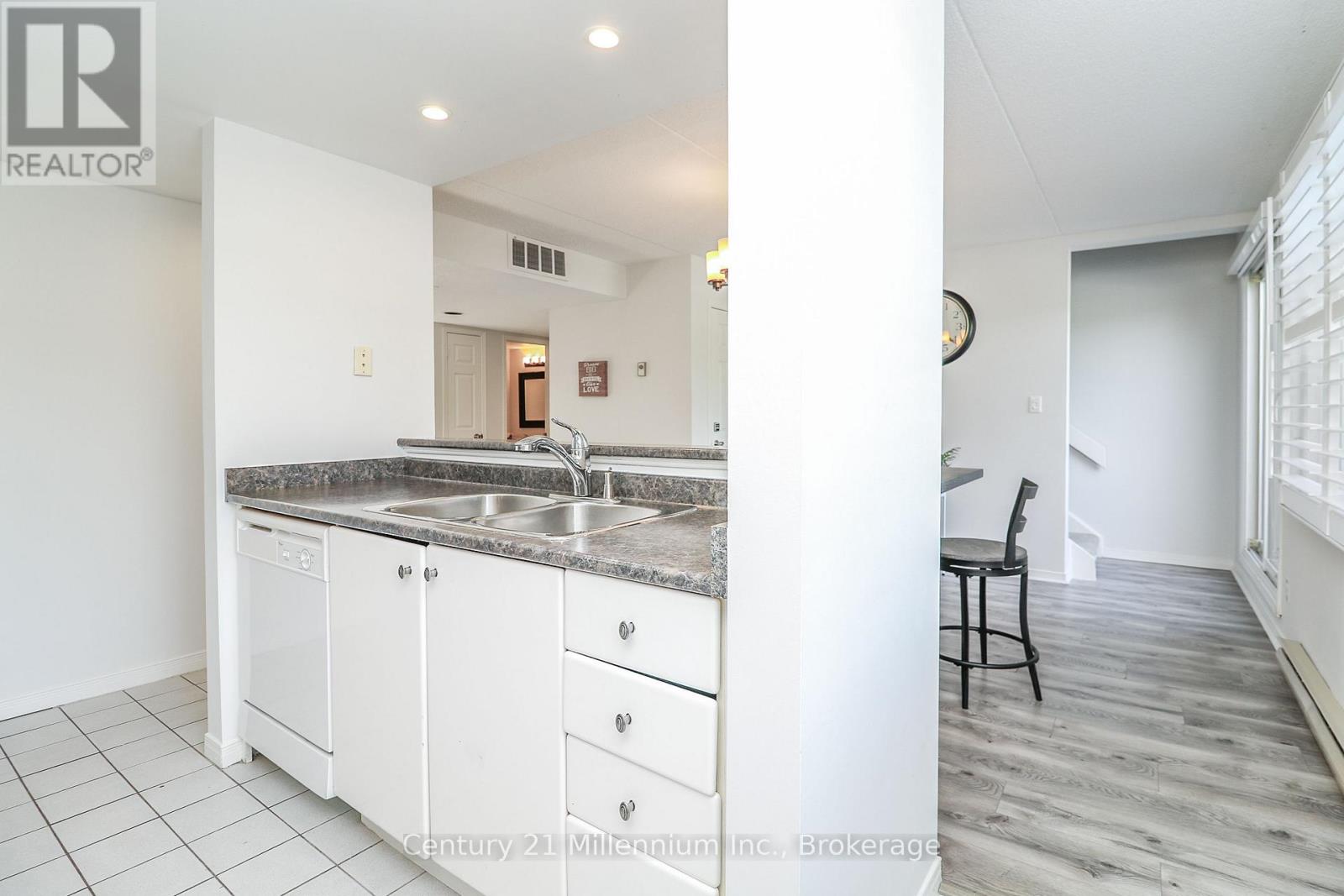 210 - 107 Wintergreen Place, Blue Mountains, Ontario  L9Y 0P8 - Photo 26 - X12185158