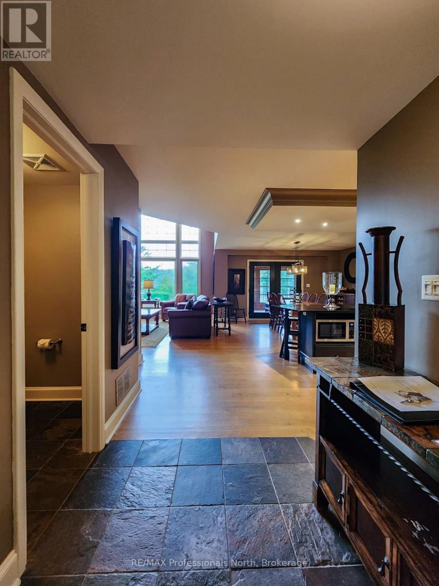 Sandfield 2, Week 10 - 3876 Muskoka Road 118, Muskoka Lakes, Ontario  P0B 1J0 - Photo 29 - X12185204