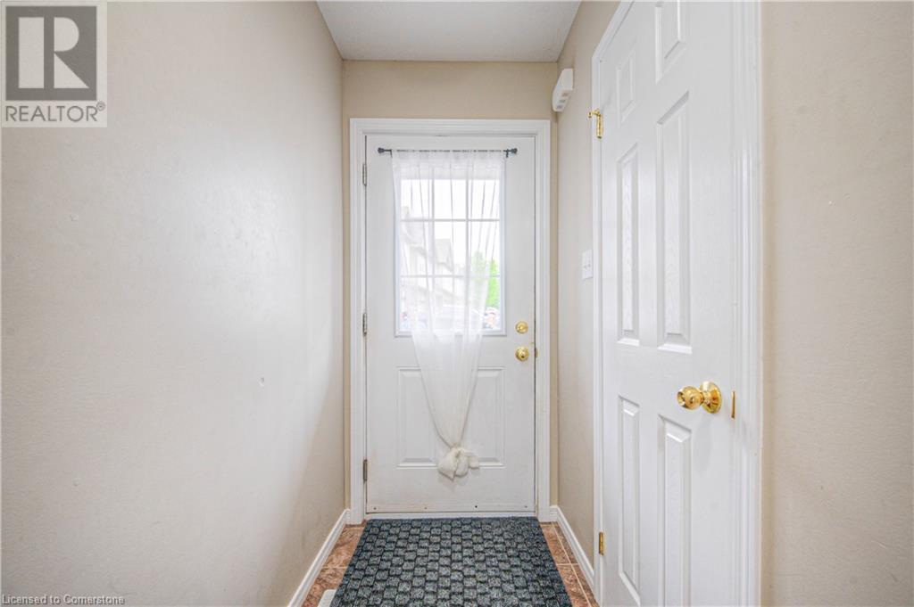 355 Fisher Mills Road Unit# 27, Cambridge, Ontario  N3C 4N5 - Photo 11 - 40735677