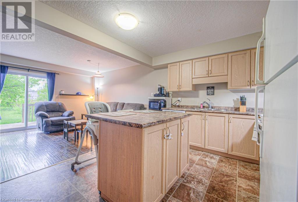 355 Fisher Mills Road Unit# 27, Cambridge, Ontario  N3C 4N5 - Photo 4 - 40735677