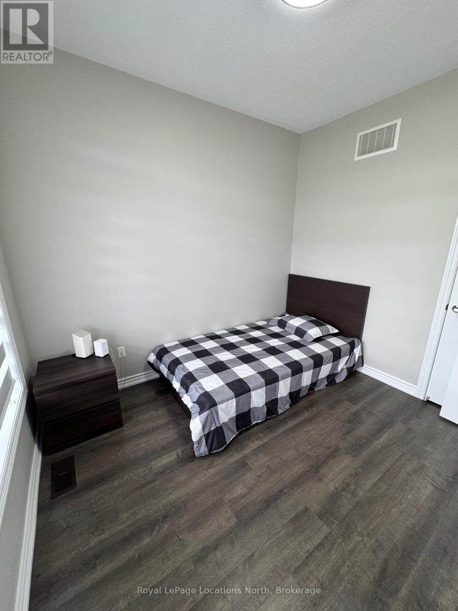 Main - 9 Bianca Crescent, Wasaga Beach, Ontario  L9Z 0H7 - Photo 10 - S12185282