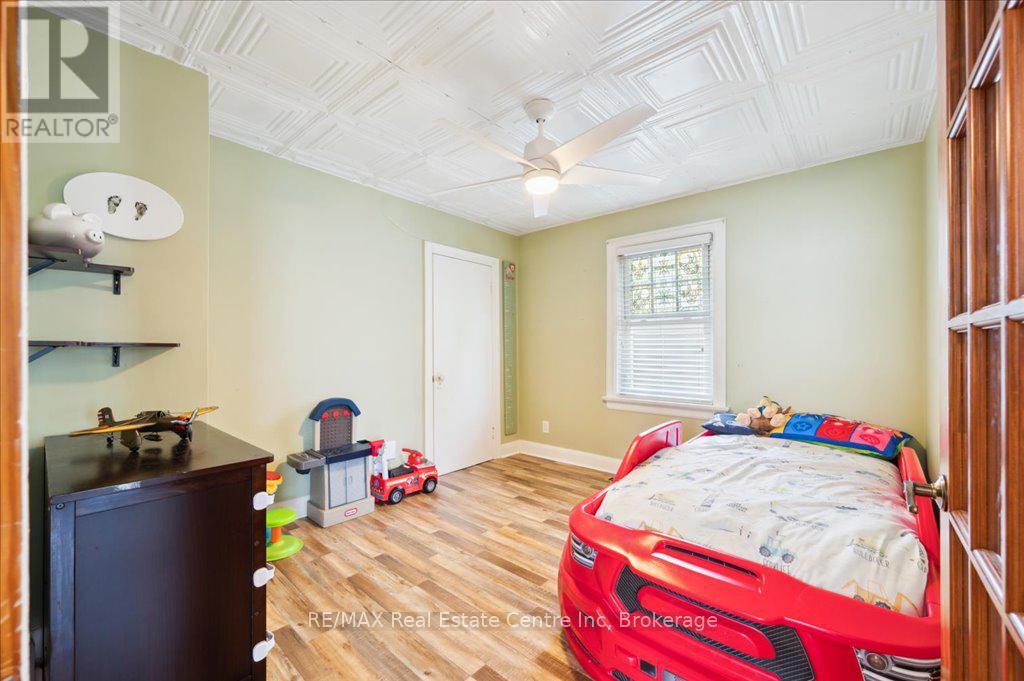 15 Jarvis Street, Cambridge, Ontario  N1R 1G7 - Photo 12 - X12185266