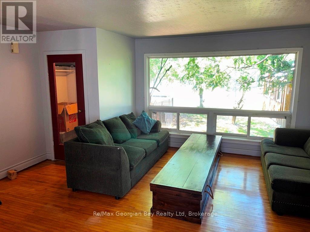 1 Gray Street, Severn, Ontario  L0K 1E0 - Photo 4 - S12185393