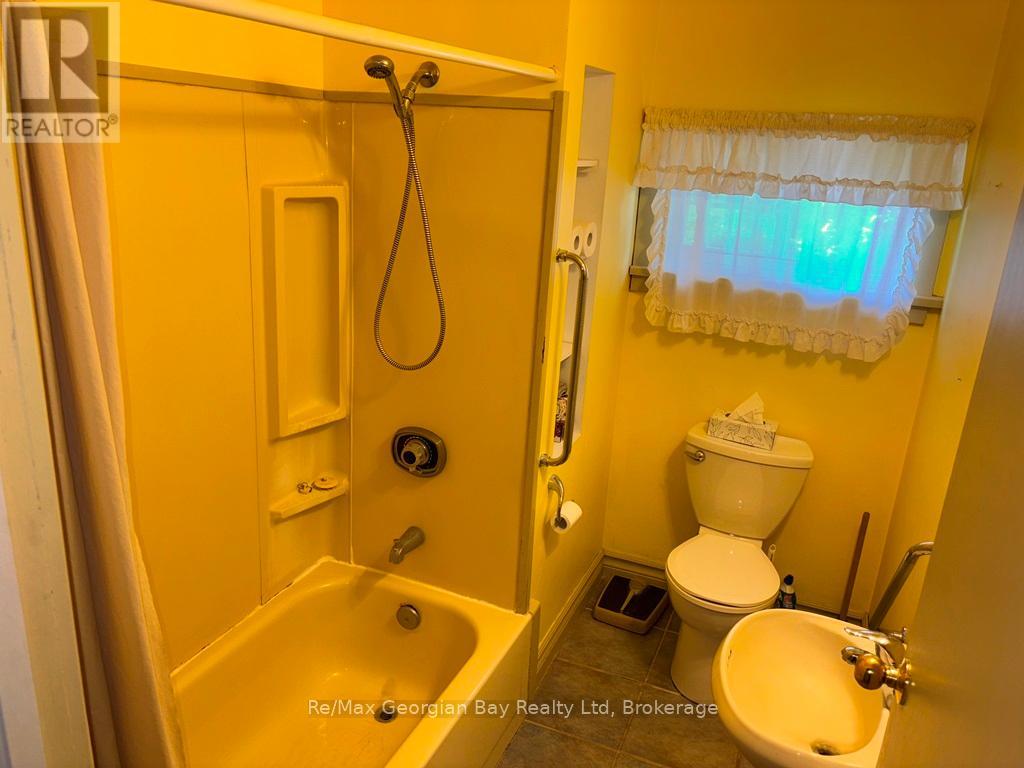 1 Gray Street, Severn, Ontario  L0K 1E0 - Photo 7 - S12185393