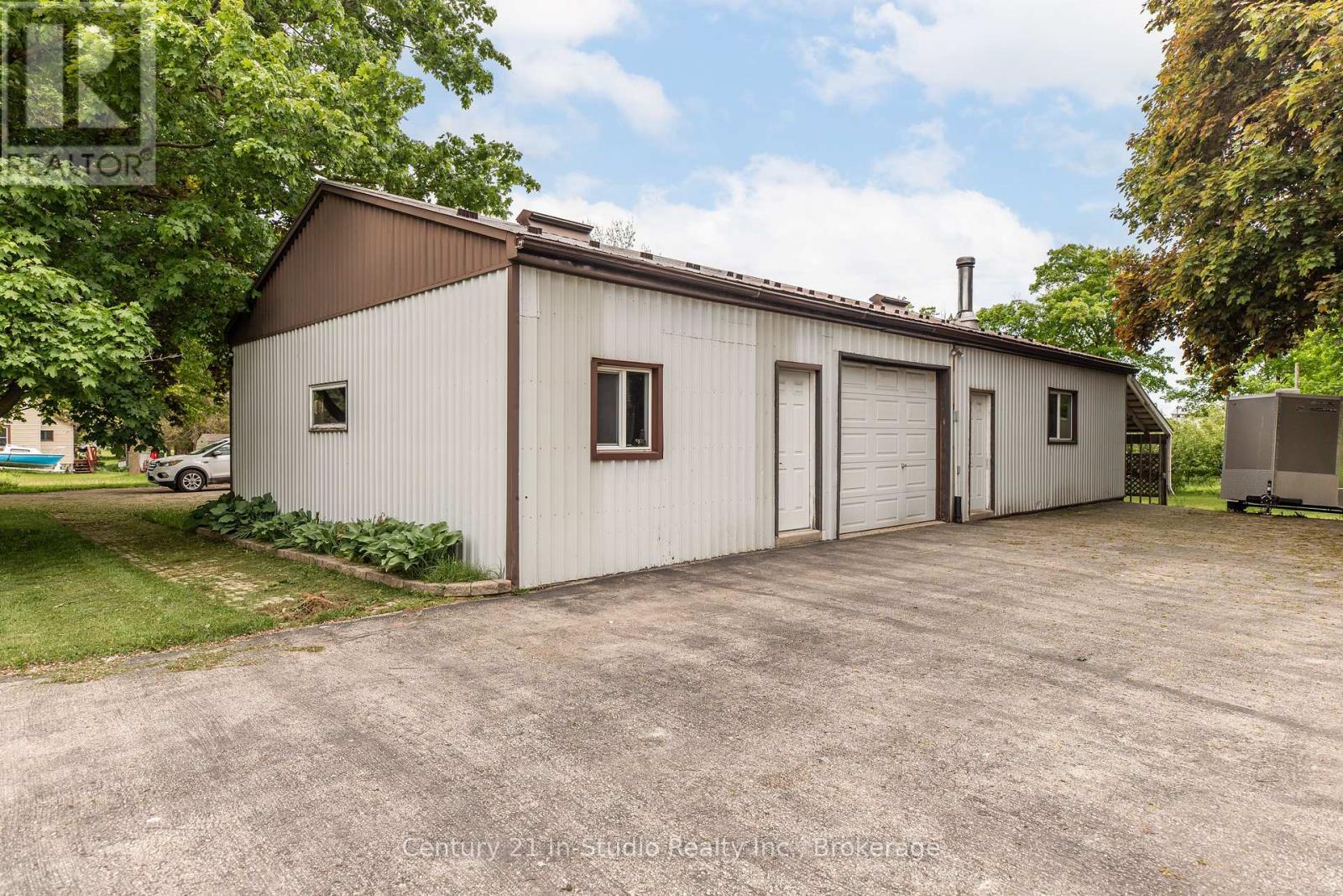 85695 St. Helens Line, Ashfield-Colborne-Wawanosh, Ontario  N0G 2H0 - Photo 40 - X12185363