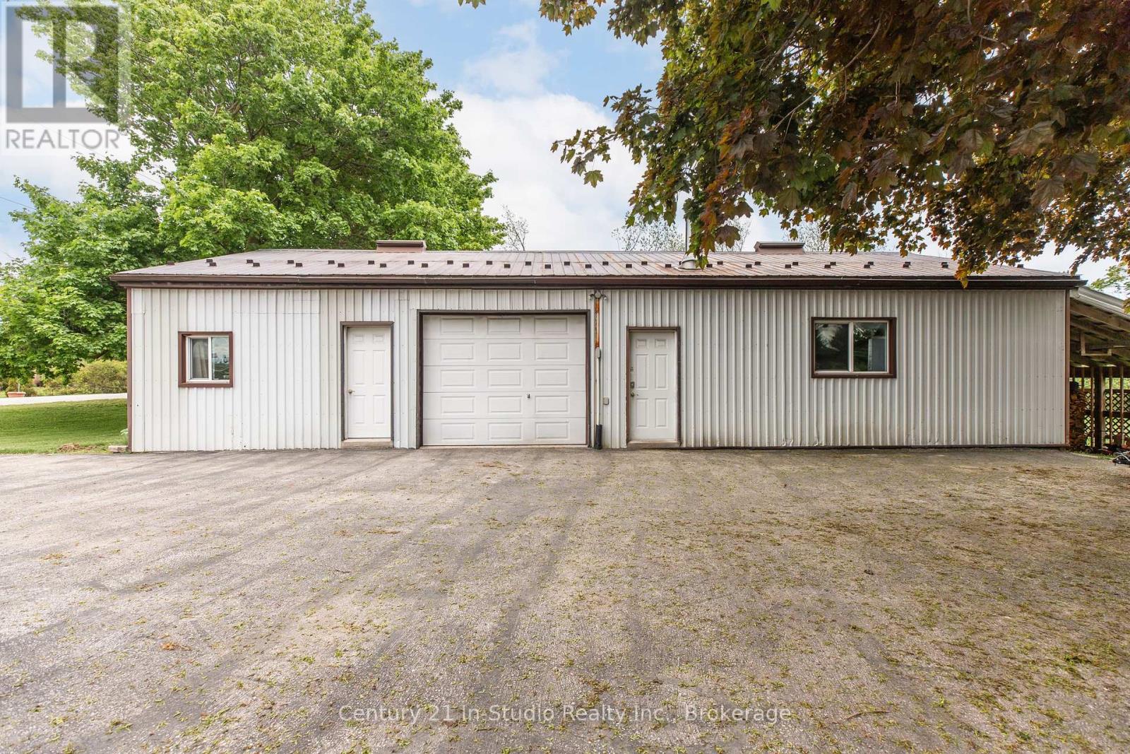85695 St. Helens Line, Ashfield-Colborne-Wawanosh, Ontario  N0G 2H0 - Photo 41 - X12185363