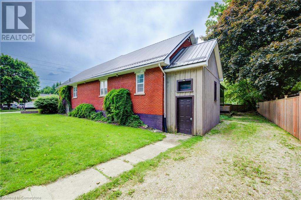 211 Birmingham Street W, Mount Forest, Ontario  N0G 2L1 - Photo 5 - 40735321
