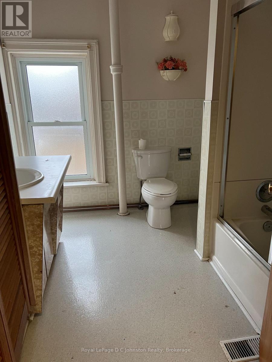 3643 Highway 21 Road W, Kincardine, Ontario  N0G 2T0 - Photo 15 - X12185546