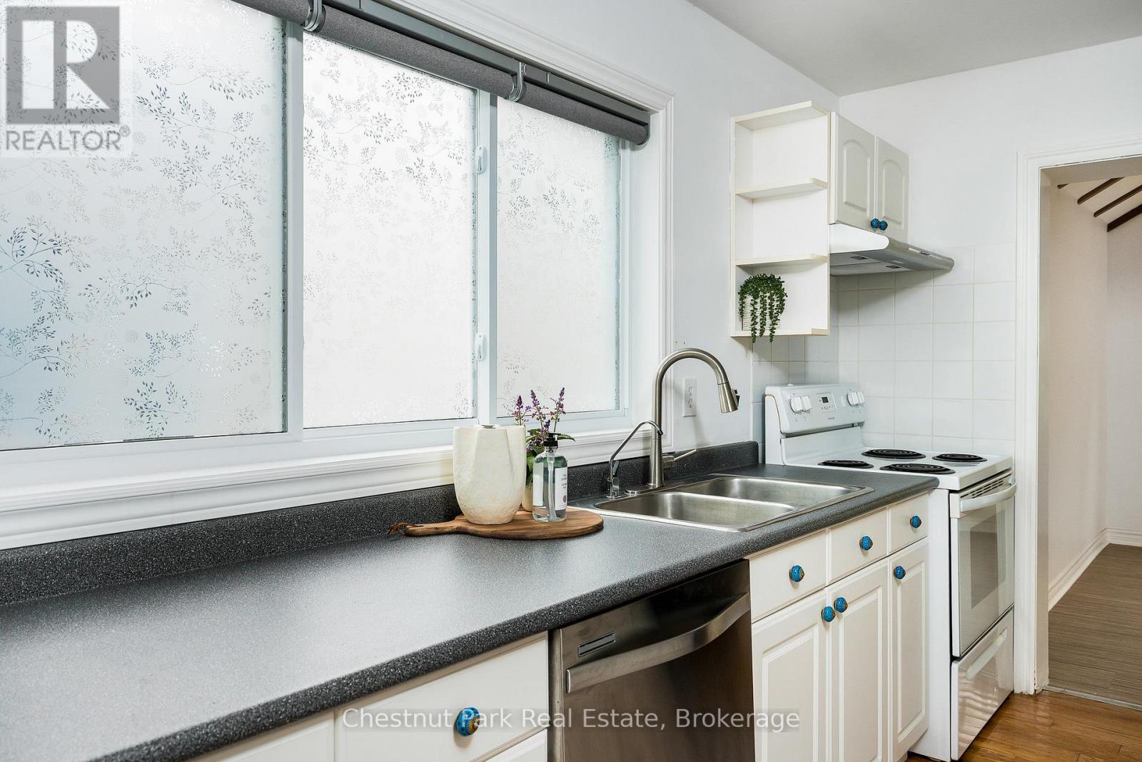 83 Ninth Street, Collingwood, Ontario  L9Y 2G3 - Photo 23 - S12185763
