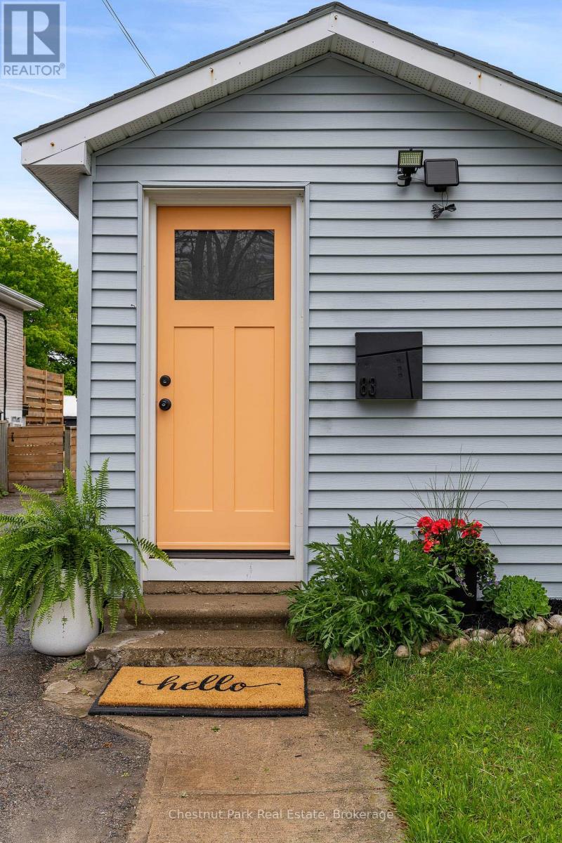 83 Ninth Street, Collingwood, Ontario  L9Y 2G3 - Photo 4 - S12185763