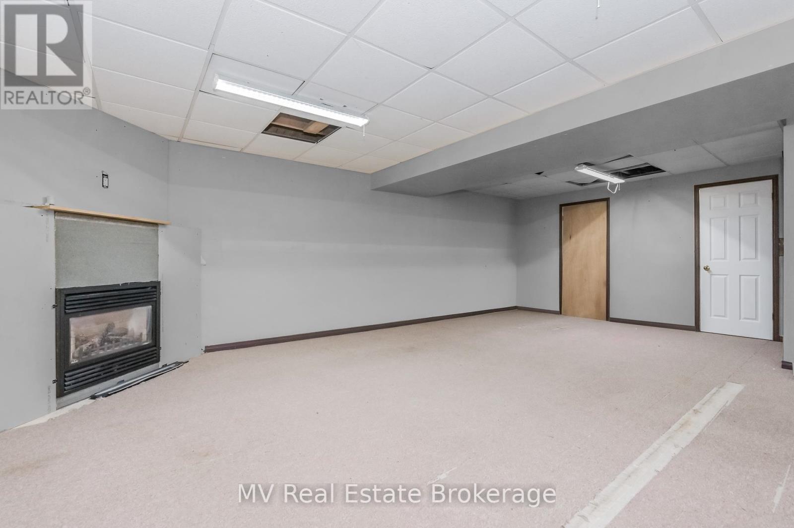 25 Graham Street W, Mapleton, Ontario  N0B 1A0 - Photo 27 - X12185882