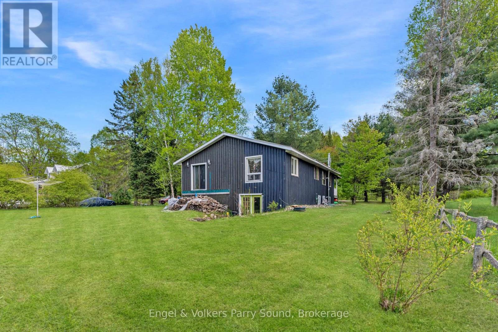 34 Gordon Point Road, Magnetawan, Ontario  P0A 1P0 - Photo 37 - X12185947