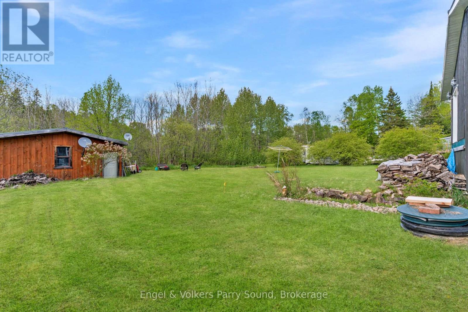 34 Gordon Point Road, Magnetawan, Ontario  P0A 1P0 - Photo 38 - X12185947