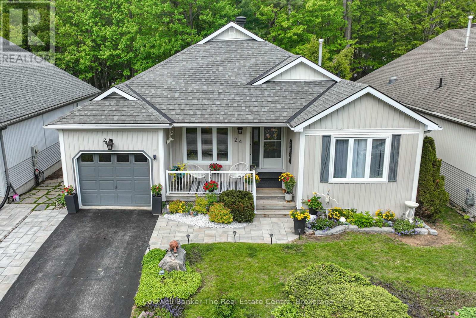 24 Woodmans Chart, Gravenhurst, Ontario  P1P 1Y4 - Photo 2 - X12186181