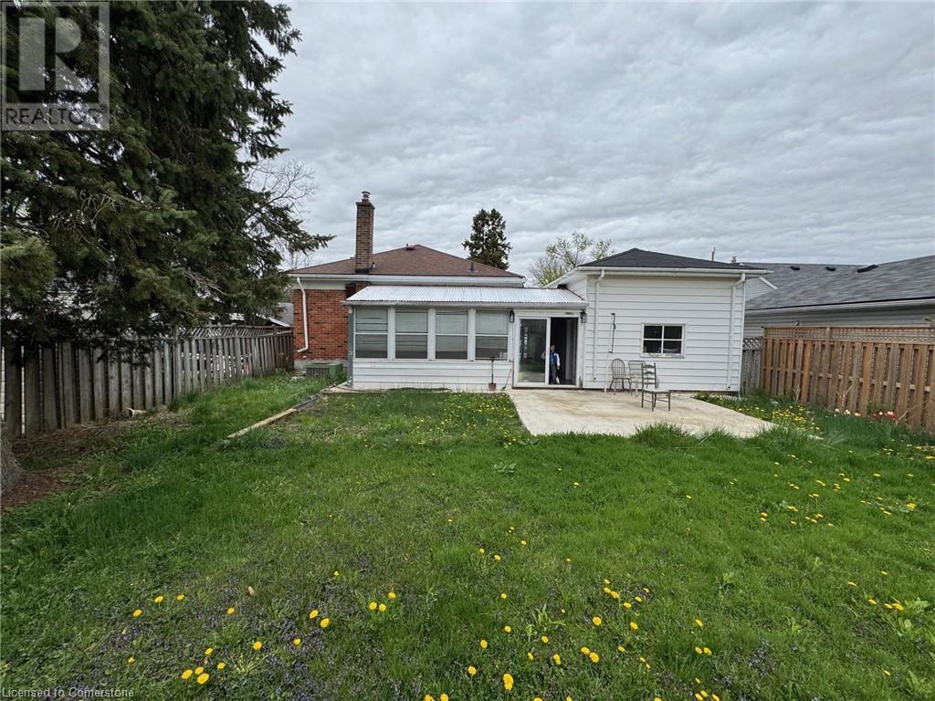 20 Charles Street, Brantford, Ontario  N3T 1B1 - Photo 3 - 40735296