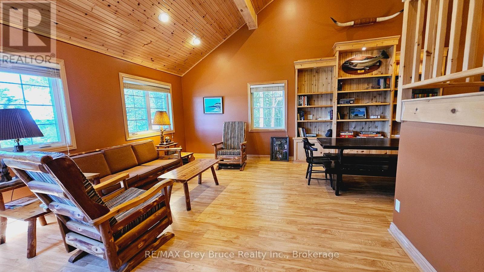 130 South Shore Road, Northern Bruce Peninsula, Ontario  N0H 1W0 - Photo 12 - X12186303
