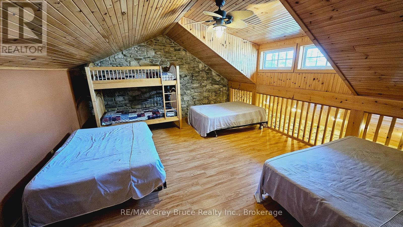 130 South Shore Road, Northern Bruce Peninsula, Ontario  N0H 1W0 - Photo 28 - X12186303