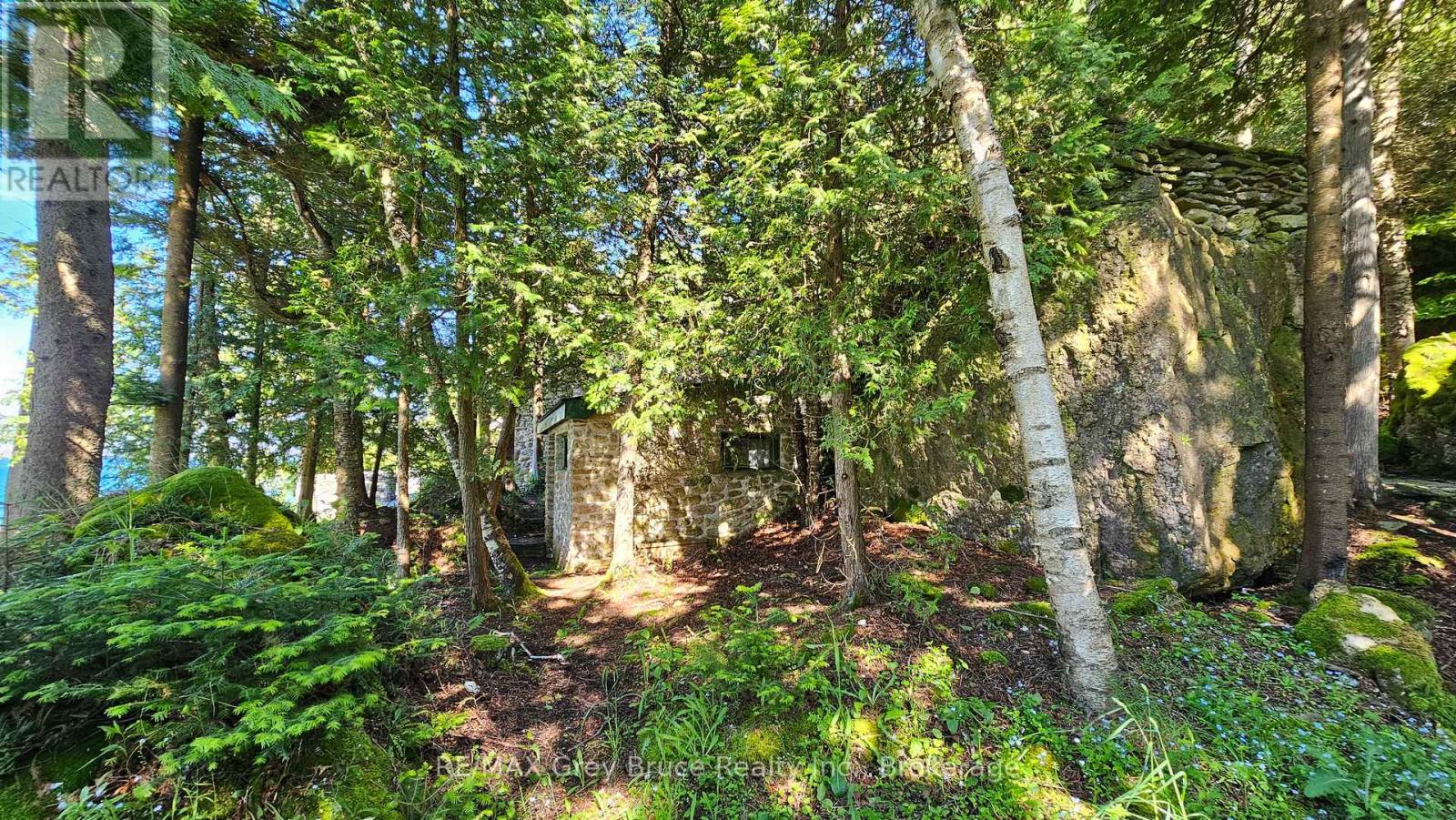 130 South Shore Road, Northern Bruce Peninsula, Ontario  N0H 1W0 - Photo 36 - X12186303