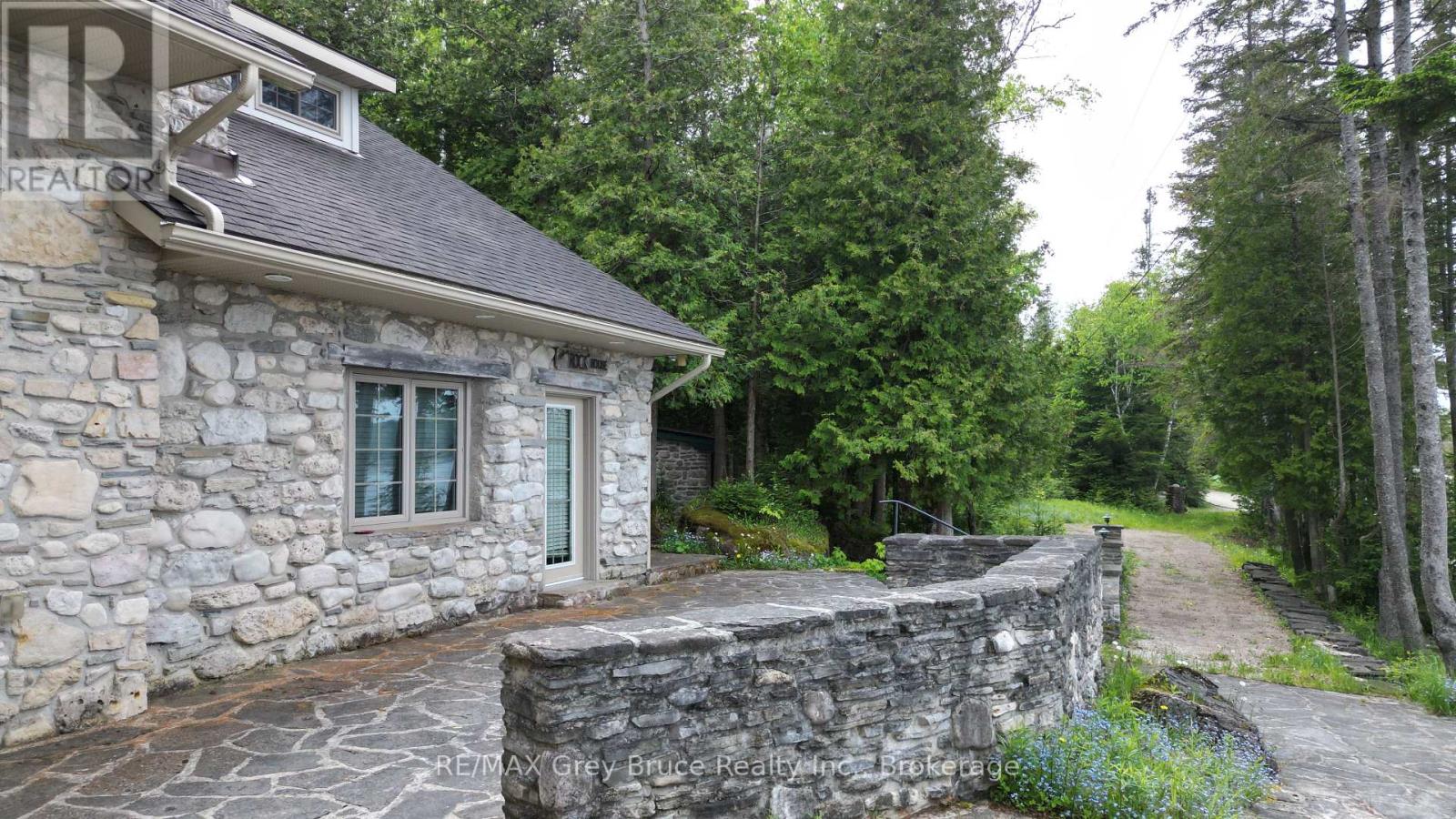 130 South Shore Road, Northern Bruce Peninsula, Ontario  N0H 1W0 - Photo 39 - X12186303