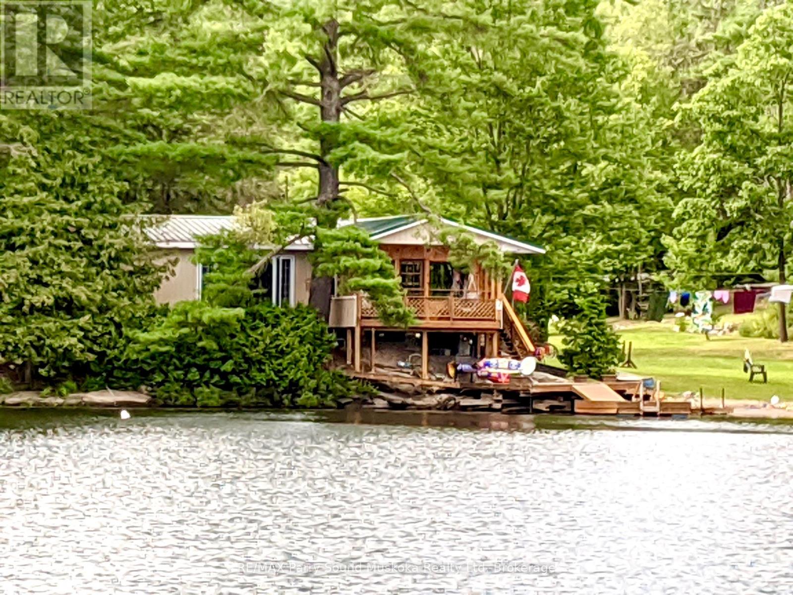189 Pine Beach Road, French River, Ontario  P0M 2K0 - Photo 3 - X12186345