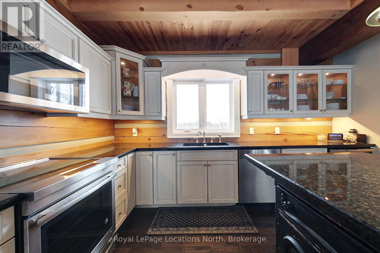 112 Starlight Lane, Meaford, Ontario  N0H 2P0 - Photo 16 - X12186507