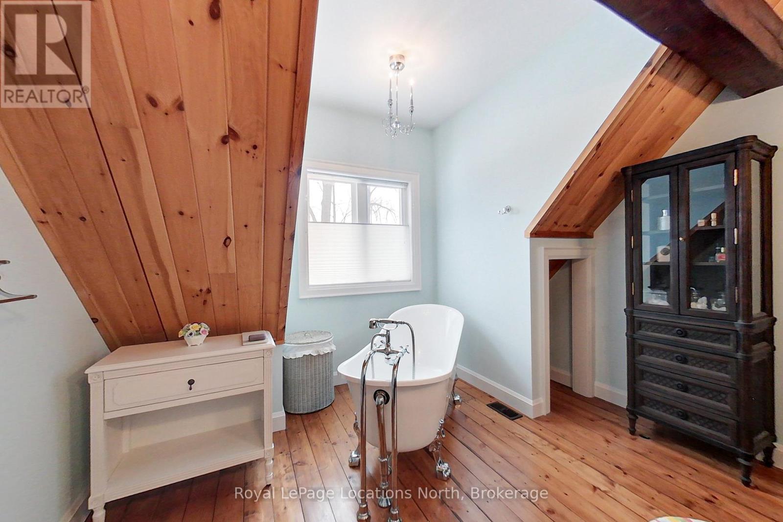 112 Starlight Lane, Meaford, Ontario  N0H 2P0 - Photo 30 - X12186507