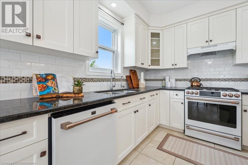 450 Applegate Court, Waterloo, Ontario  N2T 0A9 - Photo 15 - 40735845