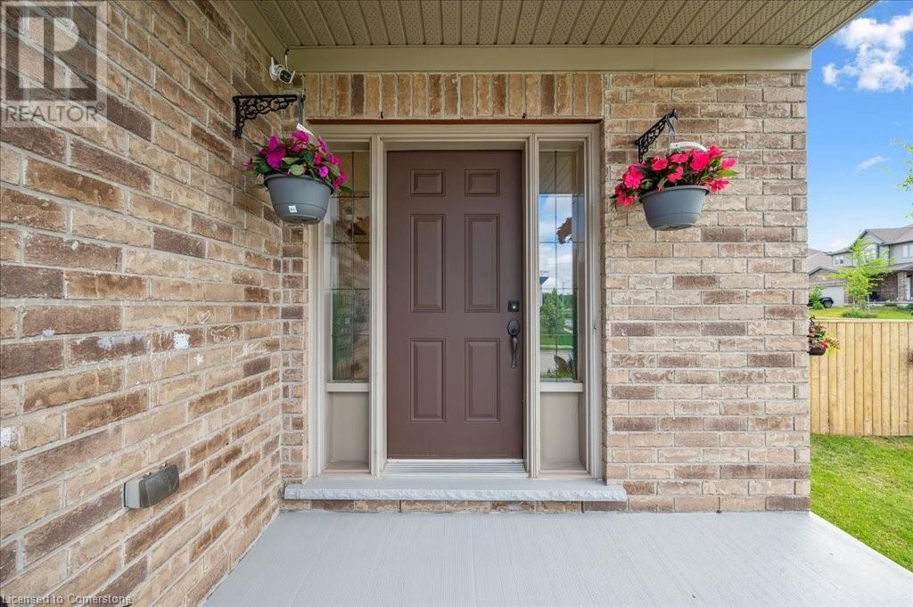 450 Applegate Court, Waterloo, Ontario  N2T 0A9 - Photo 5 - 40735845