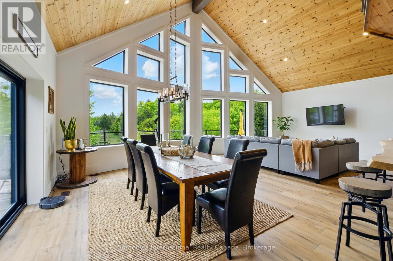 1241 Northshore Road, Muskoka Lakes, Ontario  P0B 1M0 - Photo 16 - X12186709