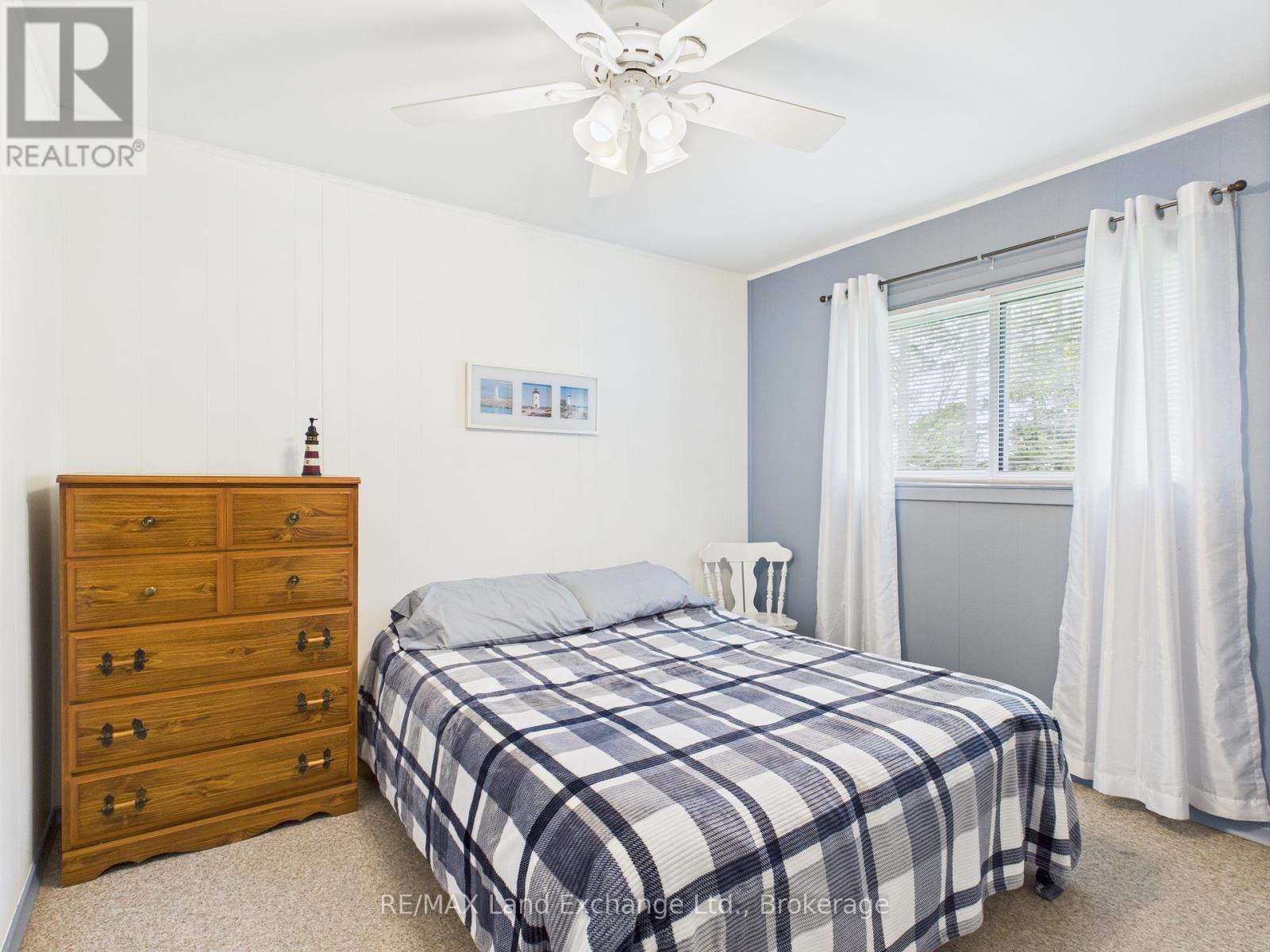 702 Yosacha Place, Huron-Kinloss, Ontario  N2Z 2X3 - Photo 15 - X12186775