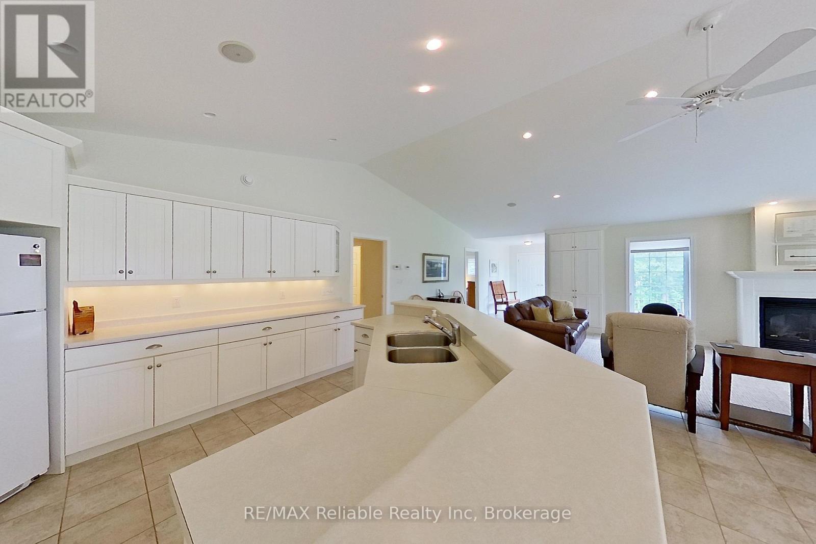 74318 Homestead Heights Drive, Bluewater, Ontario  N0M 2T0 - Photo 16 - X12186807