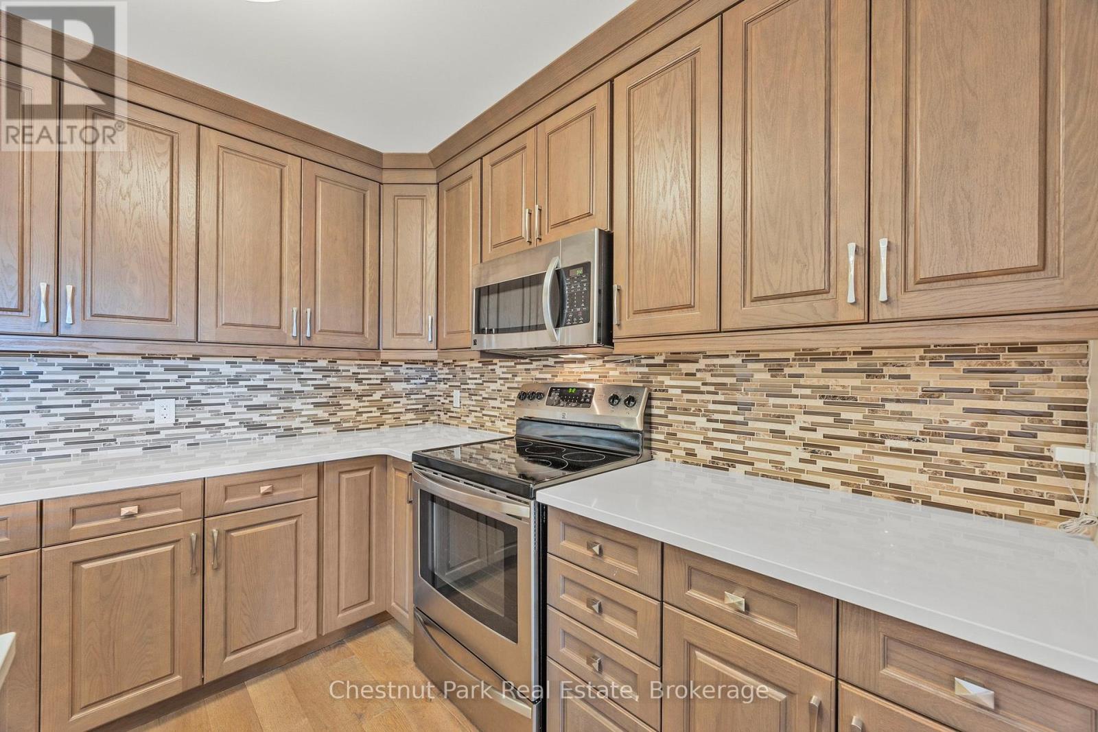 304 - 1 Chamberlain Crescent, Collingwood, Ontario  L9Y 0X7 - Photo 12 - S12187057