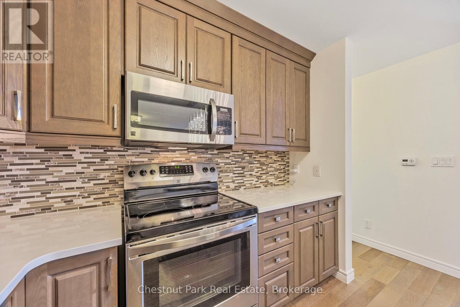 304 - 1 Chamberlain Crescent, Collingwood, Ontario  L9Y 0X7 - Photo 15 - S12187057
