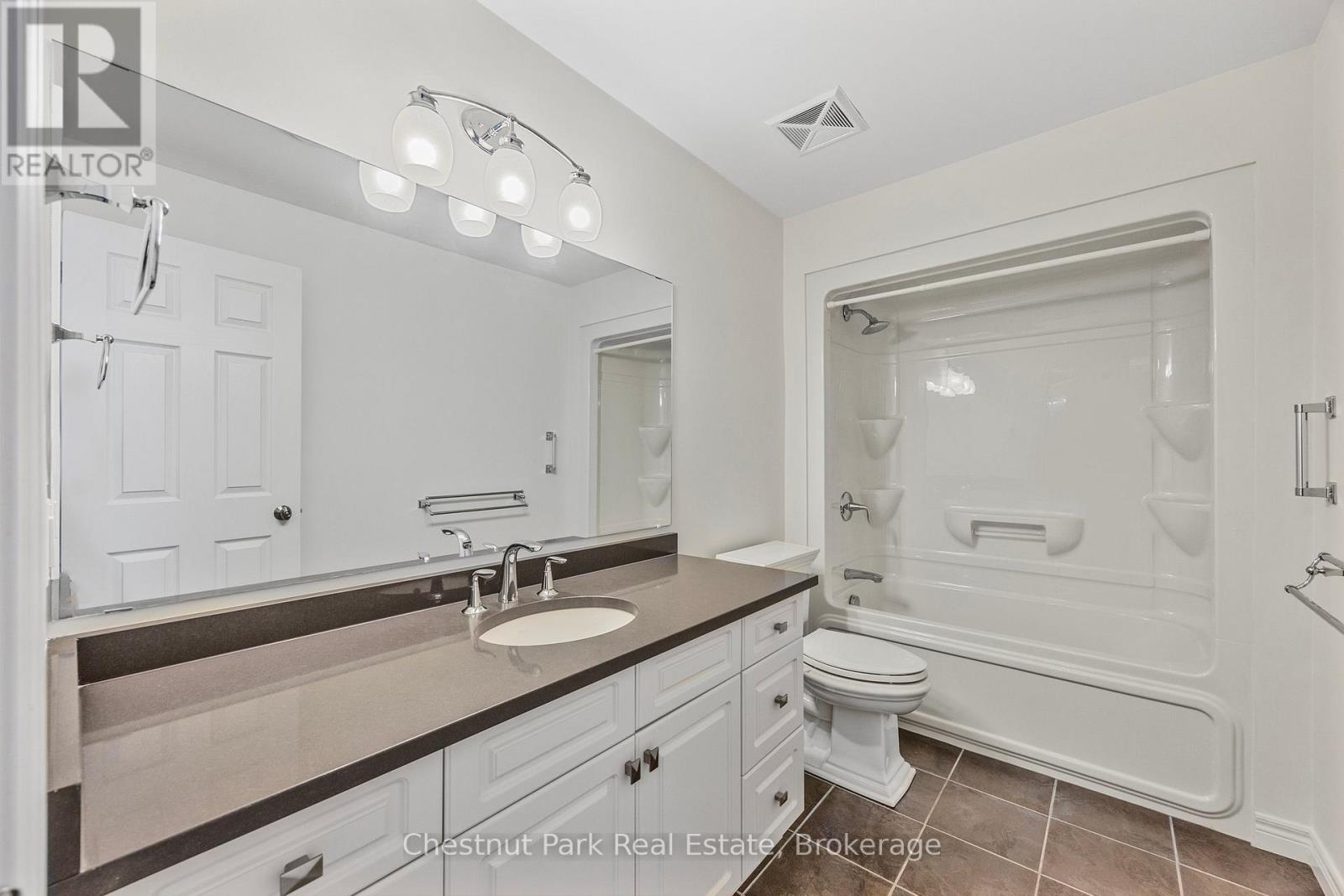 304 - 1 Chamberlain Crescent, Collingwood, Ontario  L9Y 0X7 - Photo 41 - S12187057