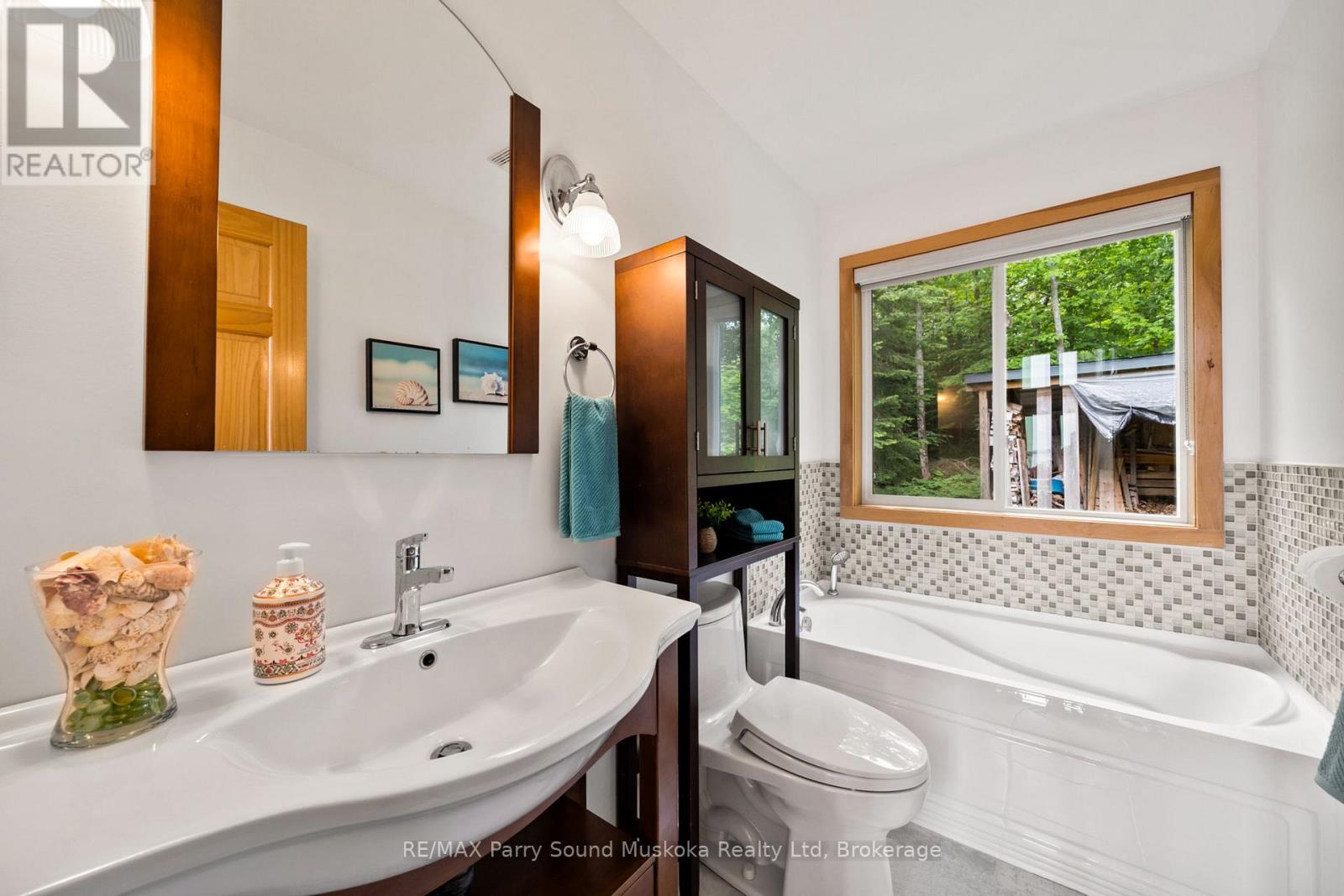 53 Sandy Island, The Archipelago, Ontario  P2A 0B7 - Photo 26 - X12187145