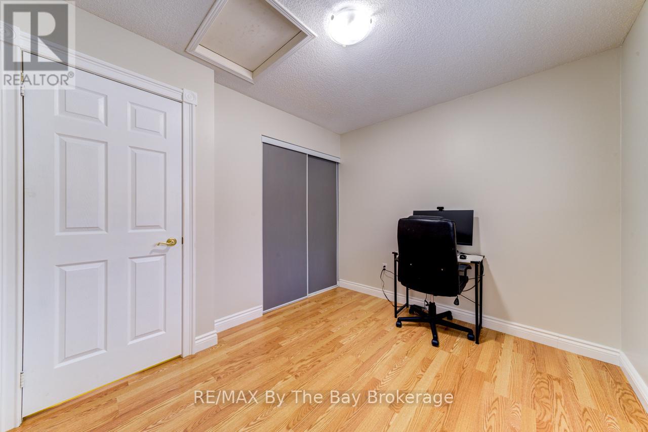 139 Dyer Drive, Wasaga Beach, Ontario  L9Z 1M1 - Photo 23 - S12187345