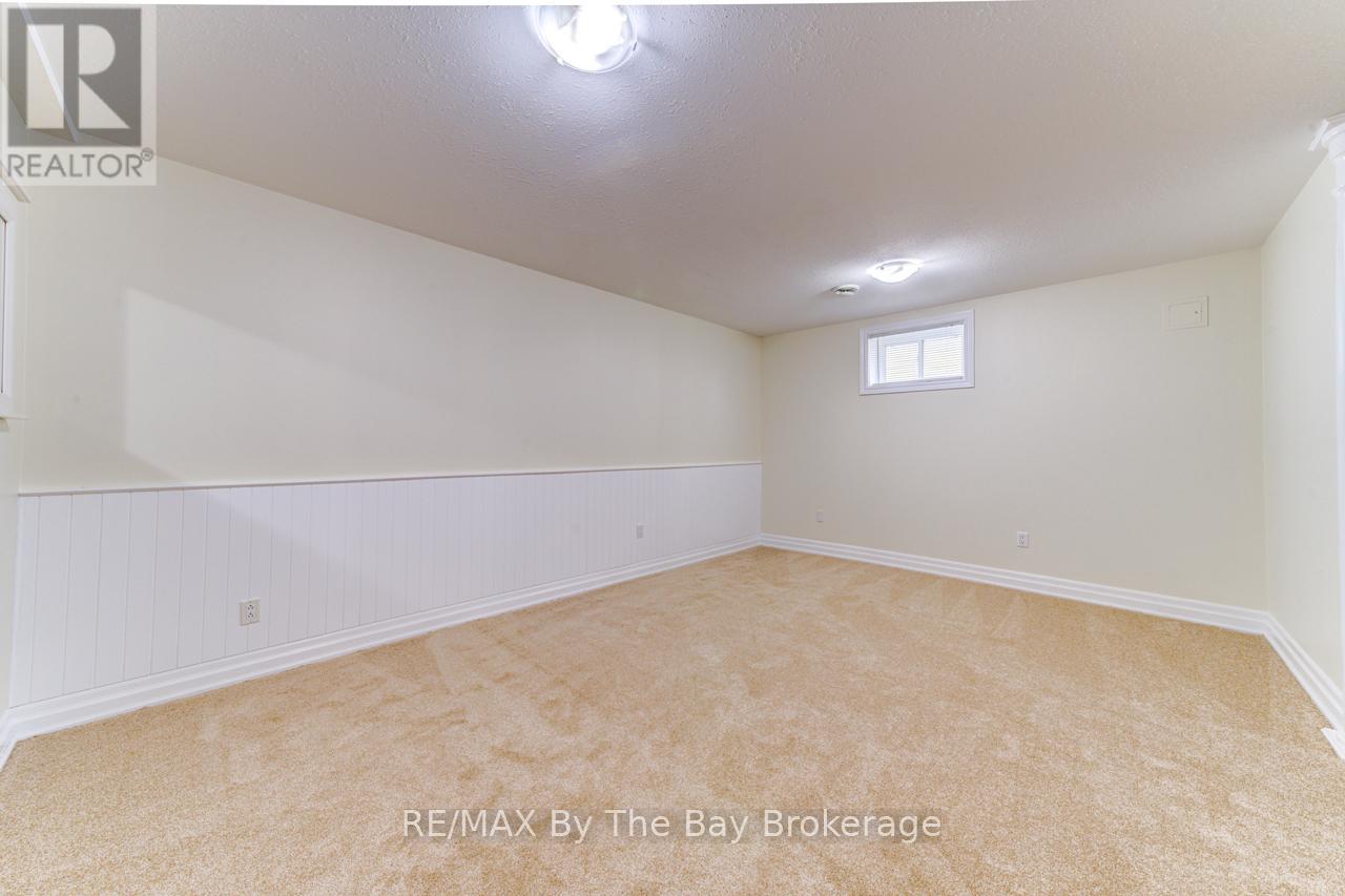 139 Dyer Drive, Wasaga Beach, Ontario  L9Z 1M1 - Photo 43 - S12187345