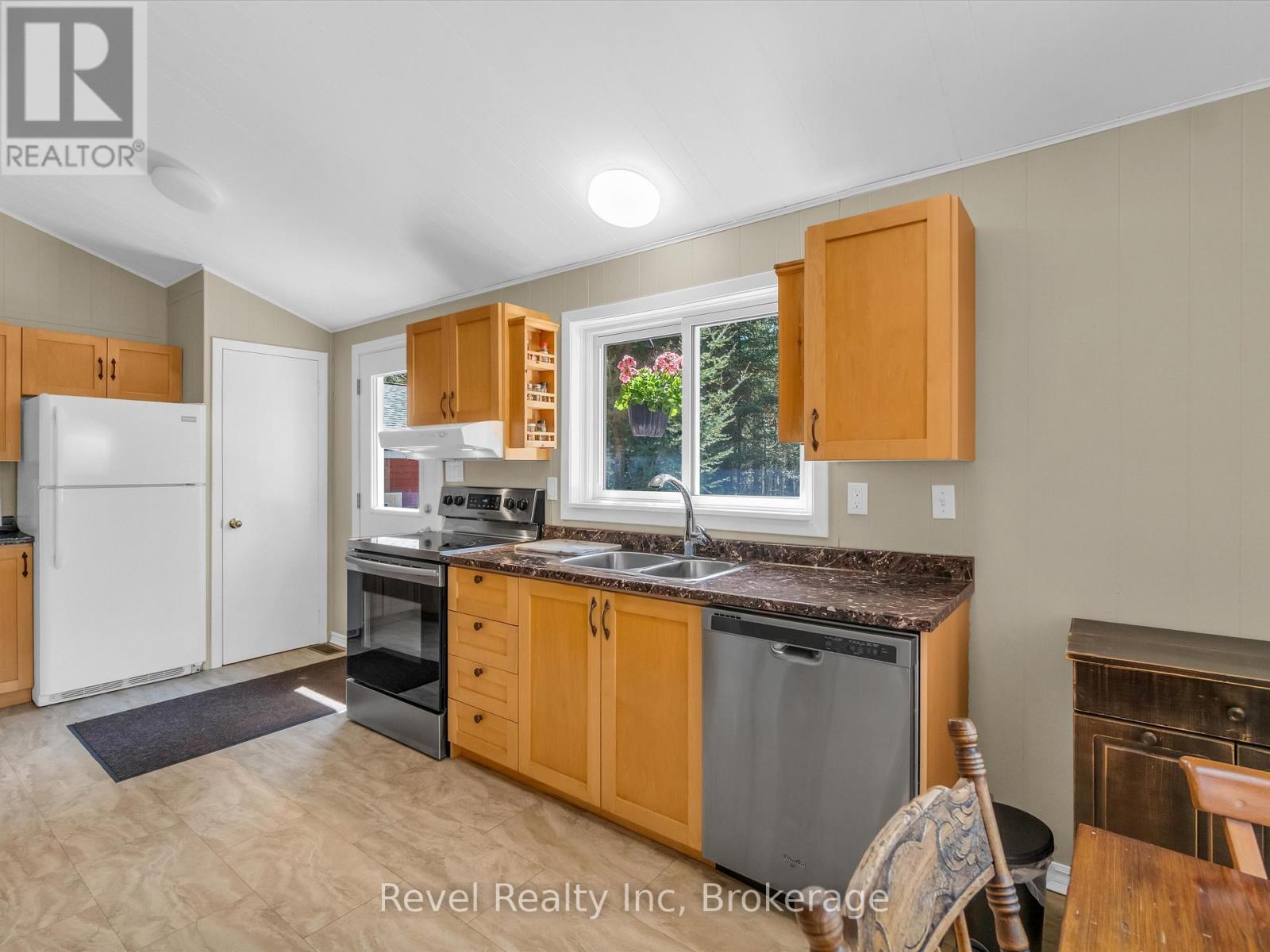 1234 Miriam Drive, Bracebridge, Ontario  P1L 1X1 - Photo 4 - X12187492
