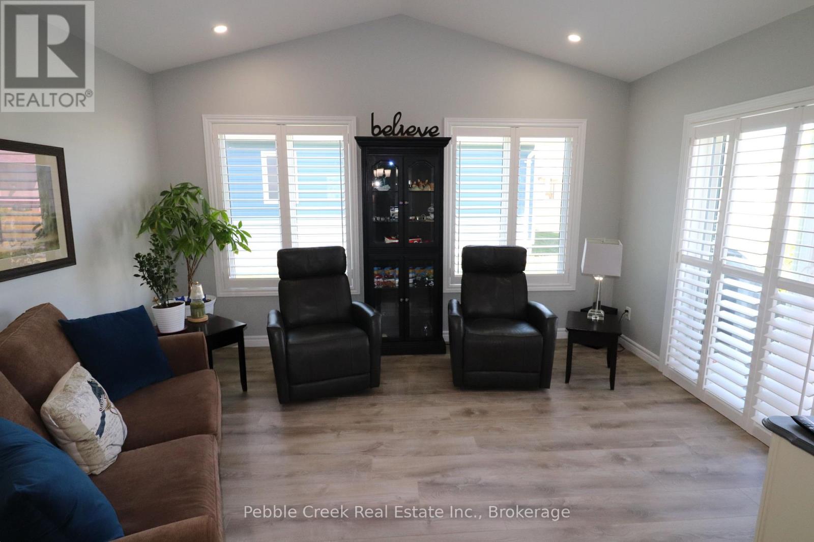179 Lake Breeze Drive, Ashfield-Colborne-Wawanosh, Ontario  N7A 0C6 - Photo 15 - X12187517