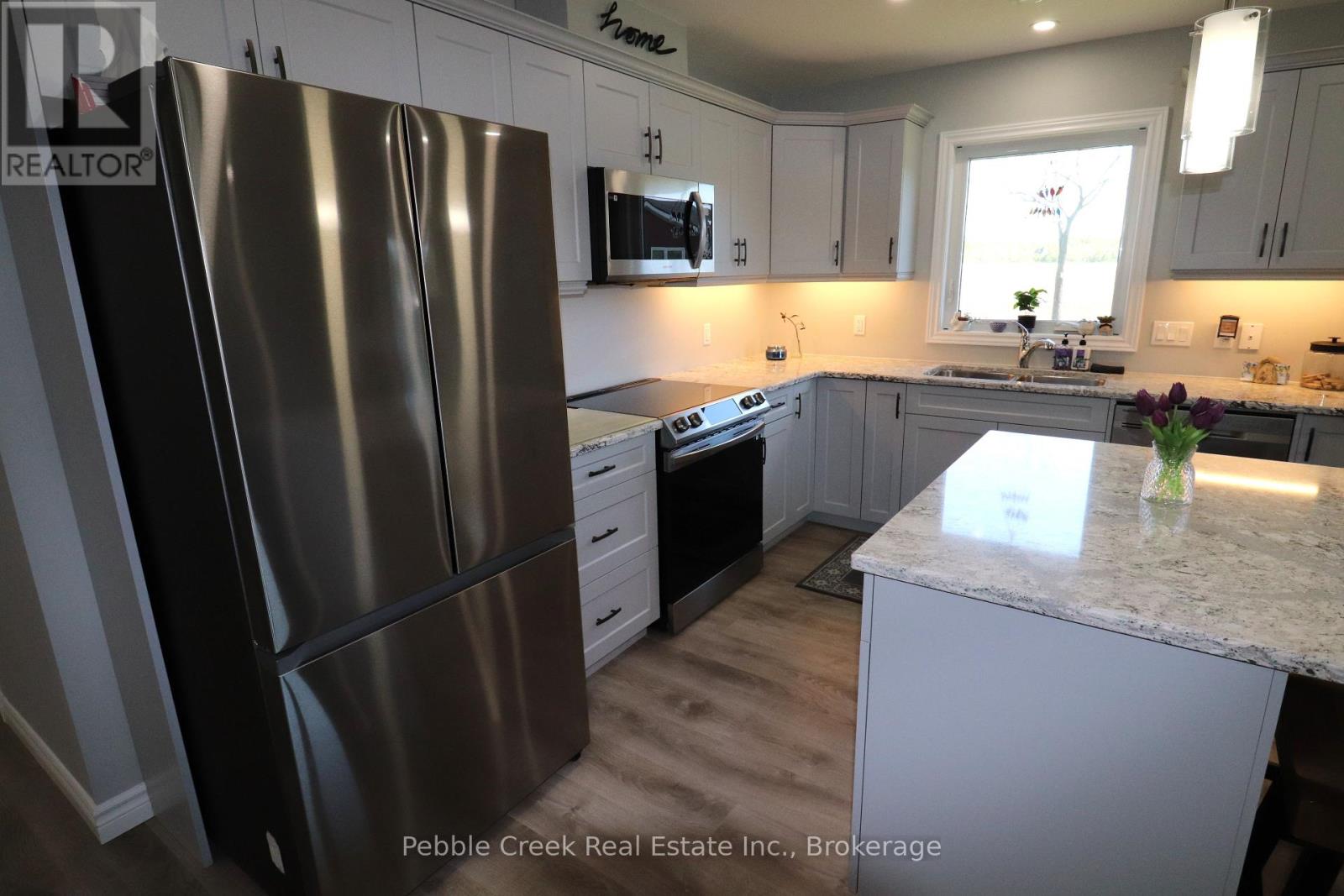 179 Lake Breeze Drive, Ashfield-Colborne-Wawanosh, Ontario  N7A 0C6 - Photo 9 - X12187517