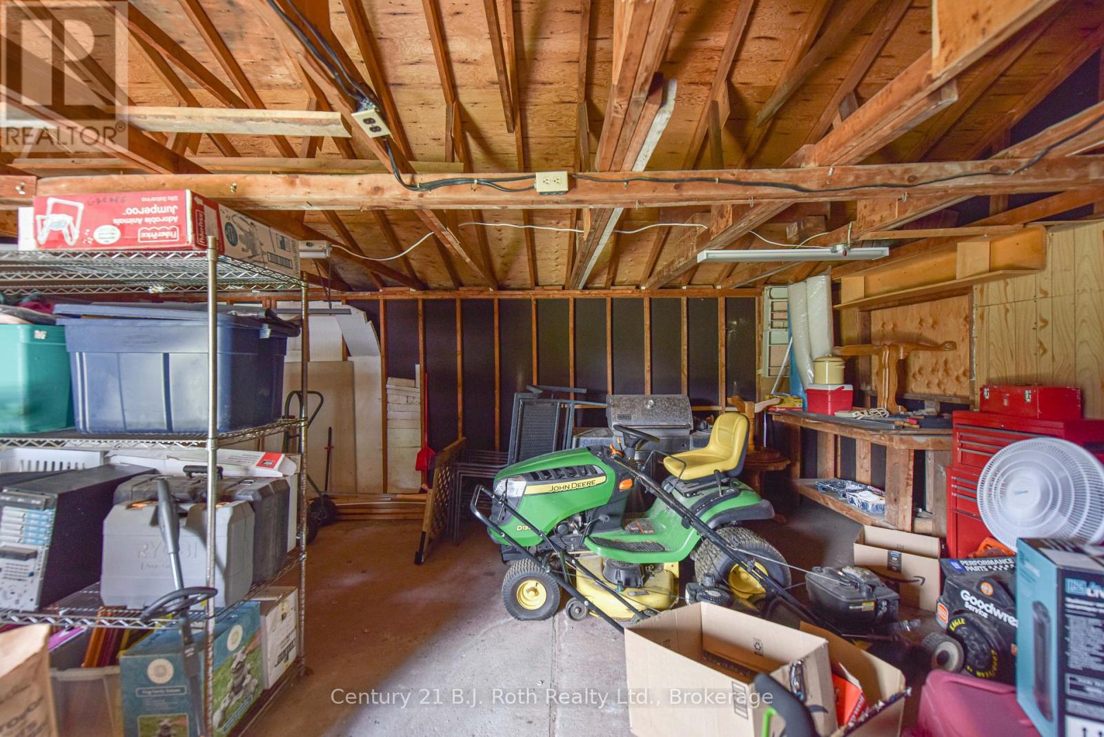 33 Sussex Street S, Kawartha Lakes, Ontario  K9V 3E7 - Photo 13 - X12187694