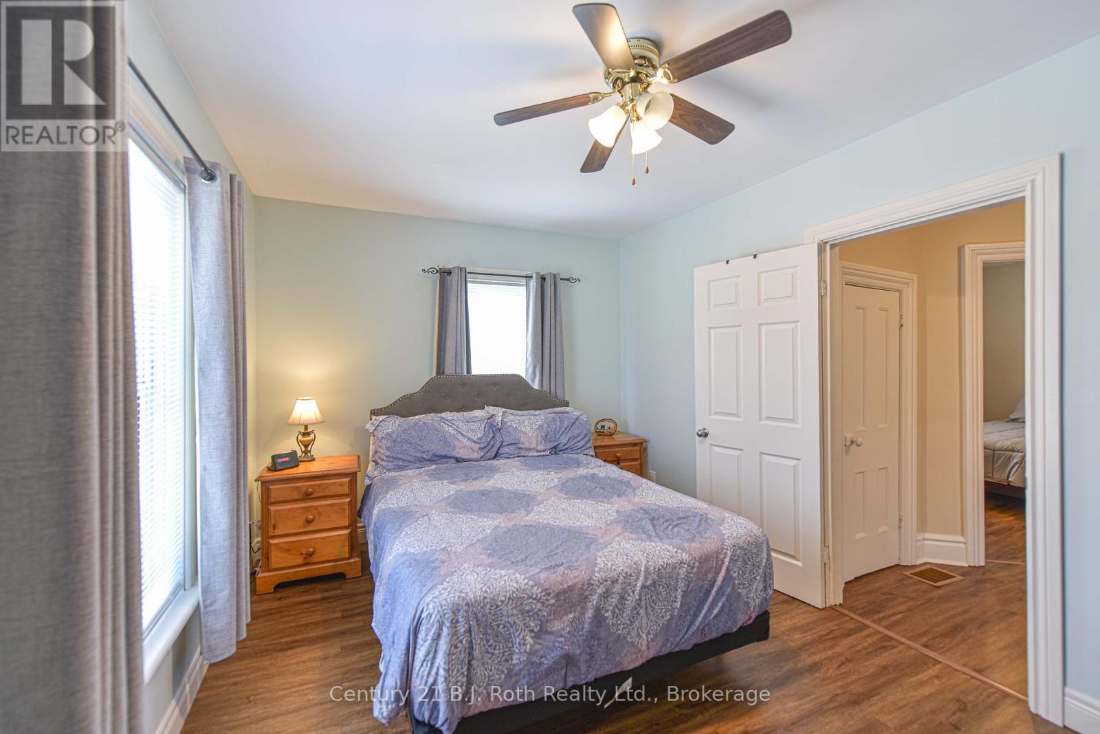 33 Sussex Street S, Kawartha Lakes, Ontario  K9V 3E7 - Photo 31 - X12187694