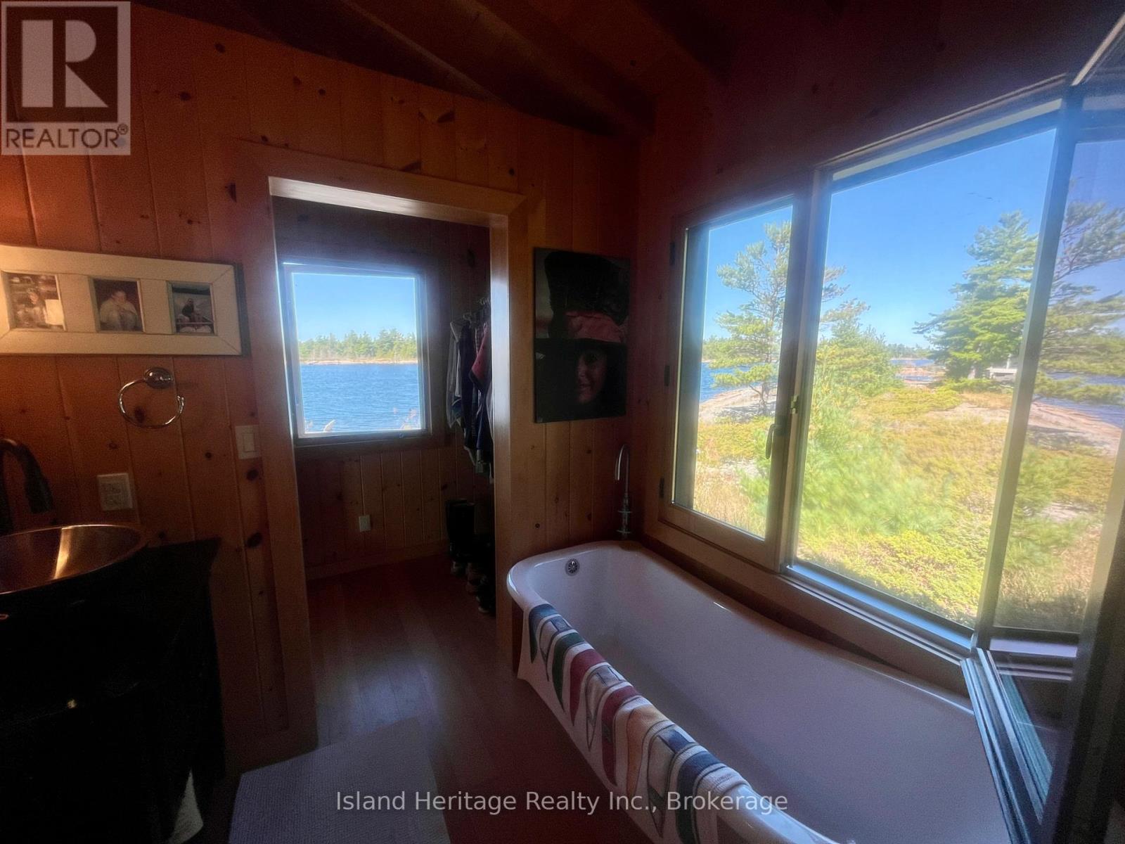 D-44 Wallbridge Island, Parry Sound Remote Area, Ontario  P0G 1K0 - Photo 35 - X12187700