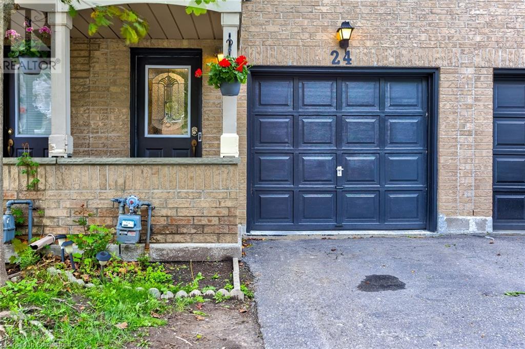 24 Spraggins Lane Unit# 12, Ajax, Ontario  L1T 4H2 - Photo 3 - 40736047