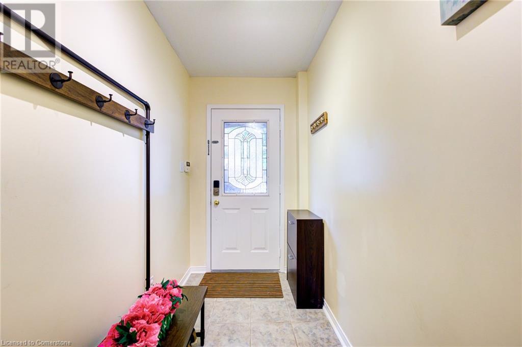 24 Spraggins Lane Unit# 12, Ajax, Ontario  L1T 4H2 - Photo 5 - 40736047