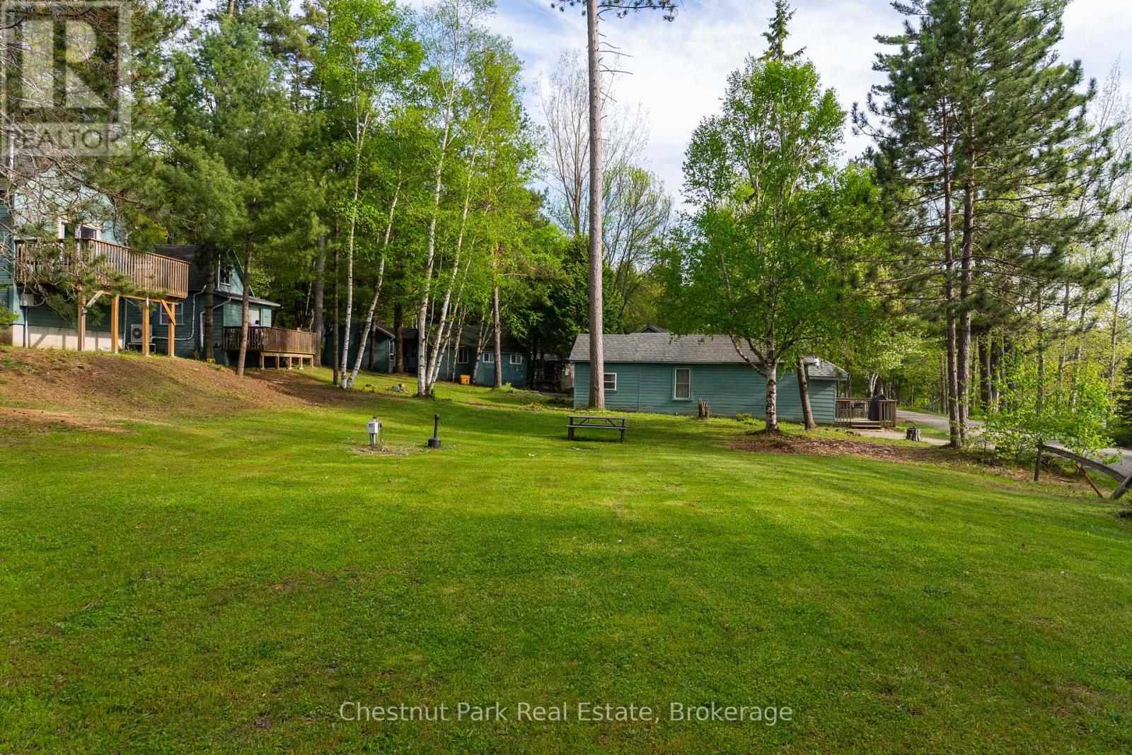 1091 Dwight Beach Road, Lake Of Bays, Ontario  P0A 1H0 - Photo 13 - X12187940