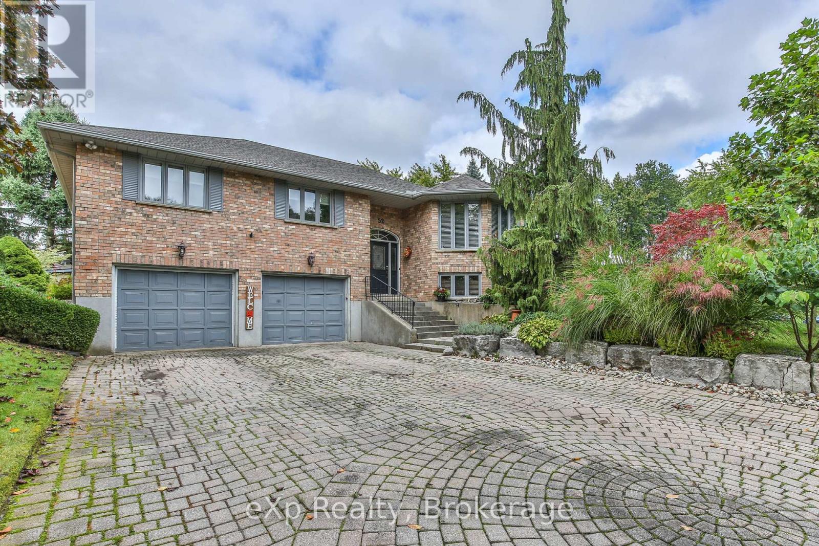 52 Tanager Drive, Tillsonburg, Ontario  N4G 5J6 - Photo 1 - X12188080