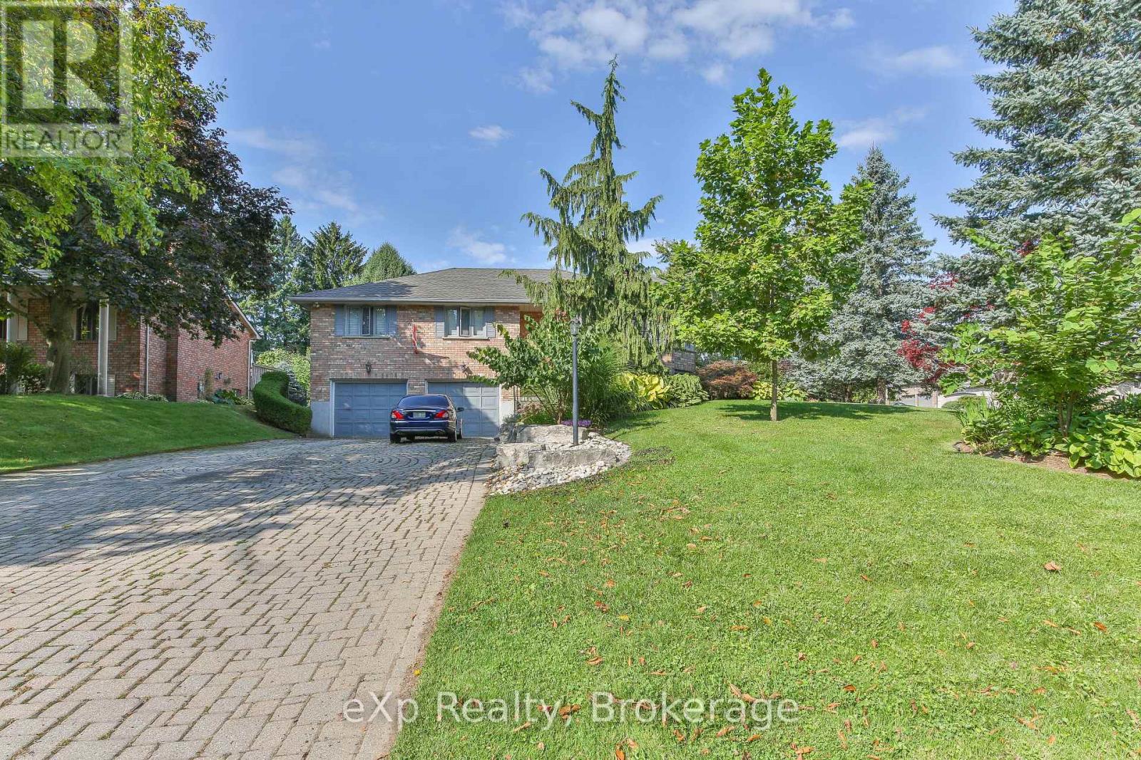 52 Tanager Drive, Tillsonburg, Ontario  N4G 5J6 - Photo 6 - X12188080