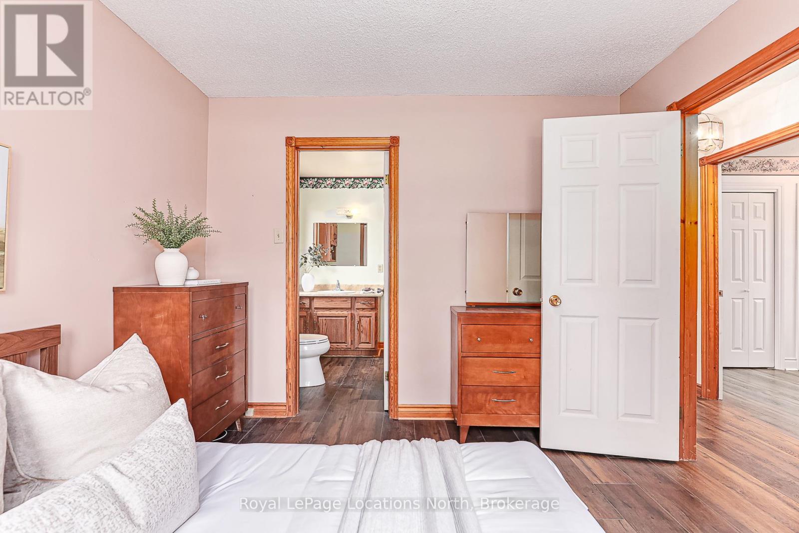 211 Seventh Street, Collingwood, Ontario  L9Y 4R4 - Photo 18 - S12188179