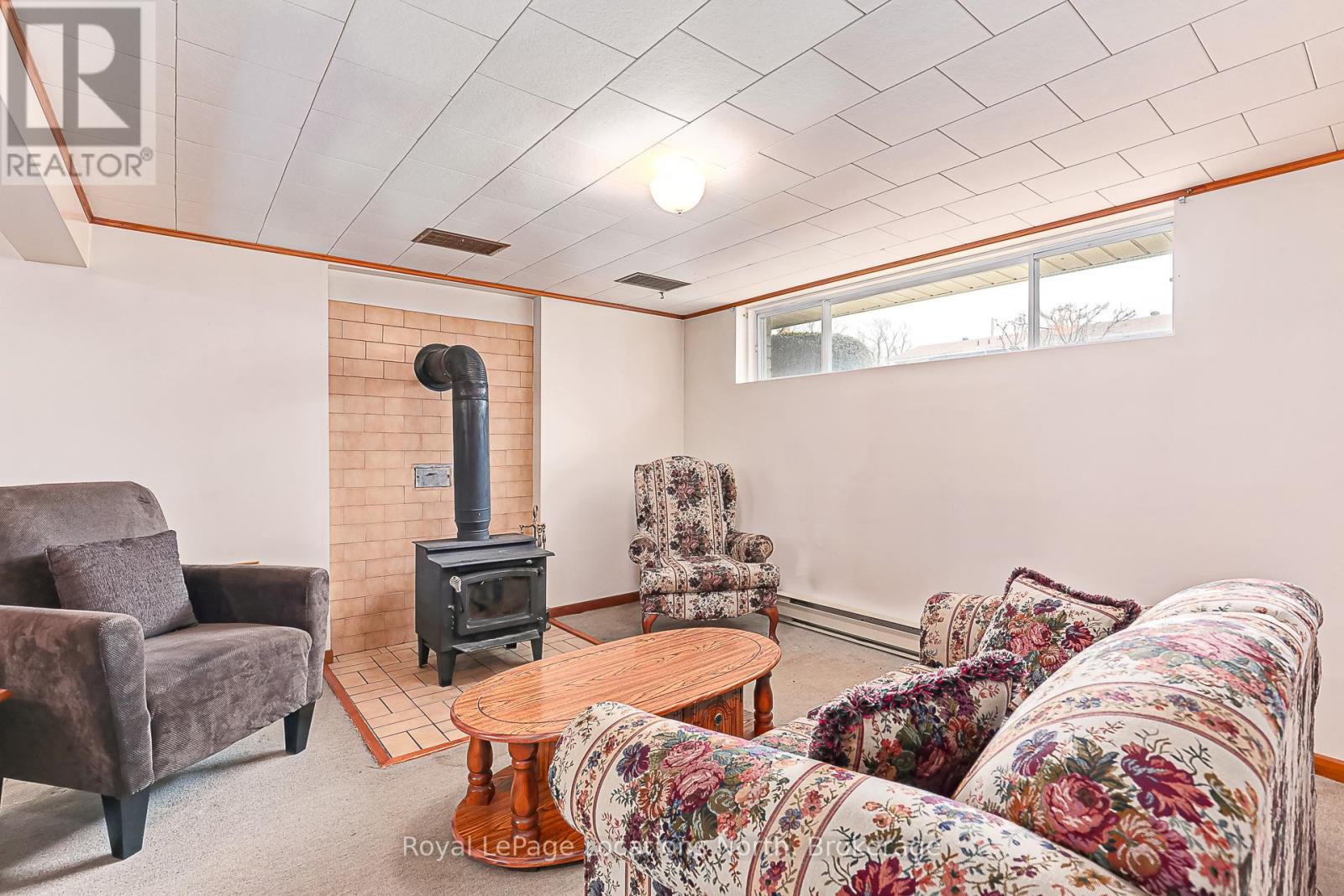 211 Seventh Street, Collingwood, Ontario  L9Y 4R4 - Photo 22 - S12188179